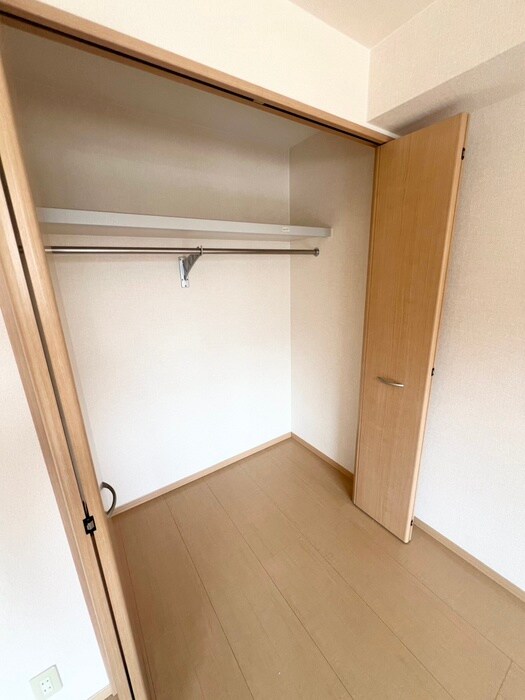 物件内観写真16　(収納)