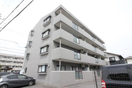 ロイヤル柴田外観写真