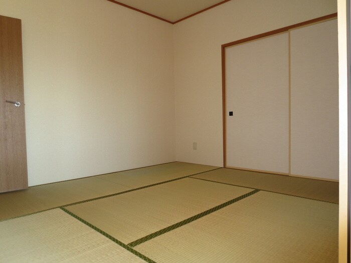 物件内観写真11　(居室)