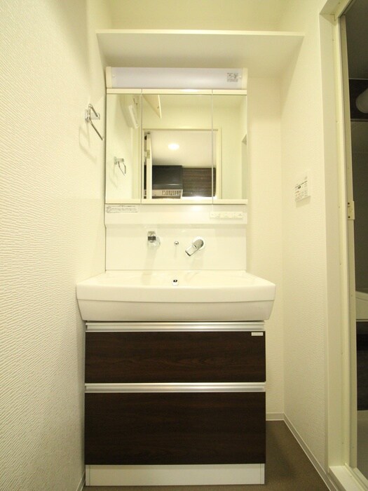 物件内観写真13　(洗面)