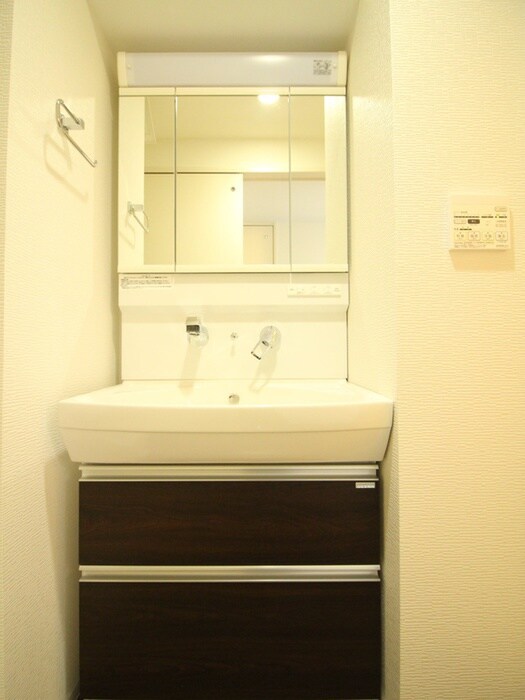 物件内観写真13　(洗面)