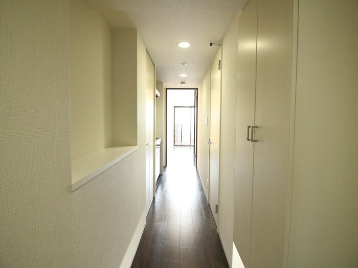 物件内観写真17　(廊下)