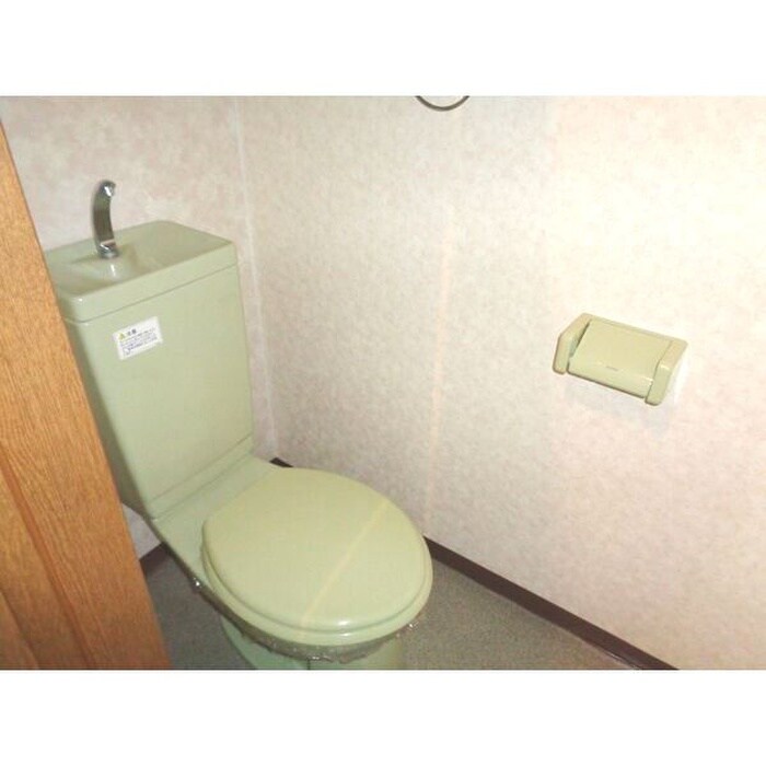 物件内観写真8　(トイレ)