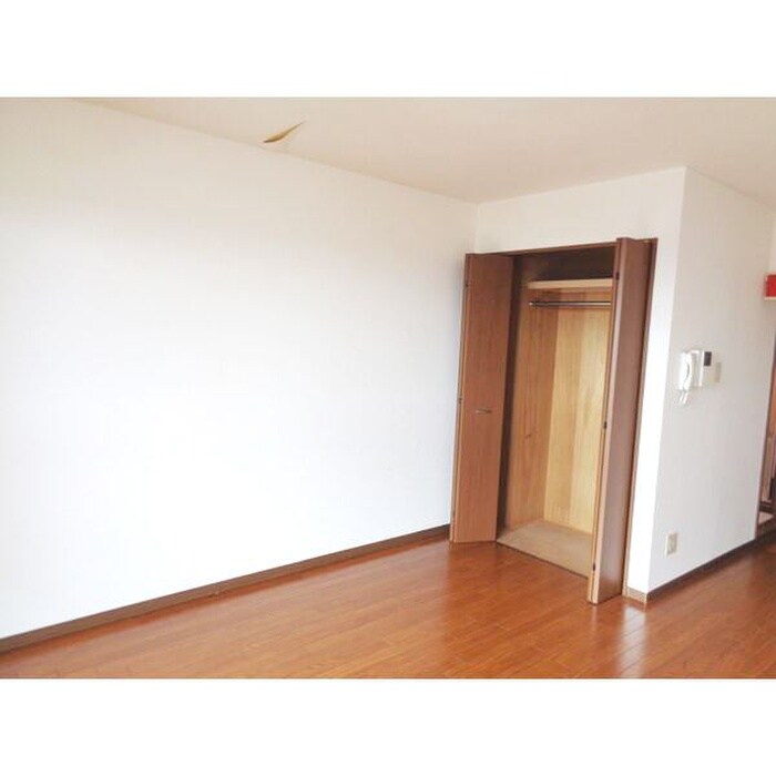 物件内観写真12　(収納)