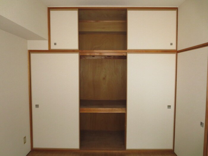 物件内観写真11　(収納)