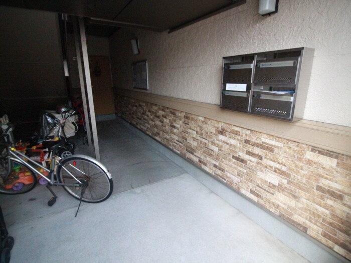 物件外観写真4　(建物設備)