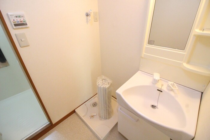 物件内観写真9　(洗濯機置場)