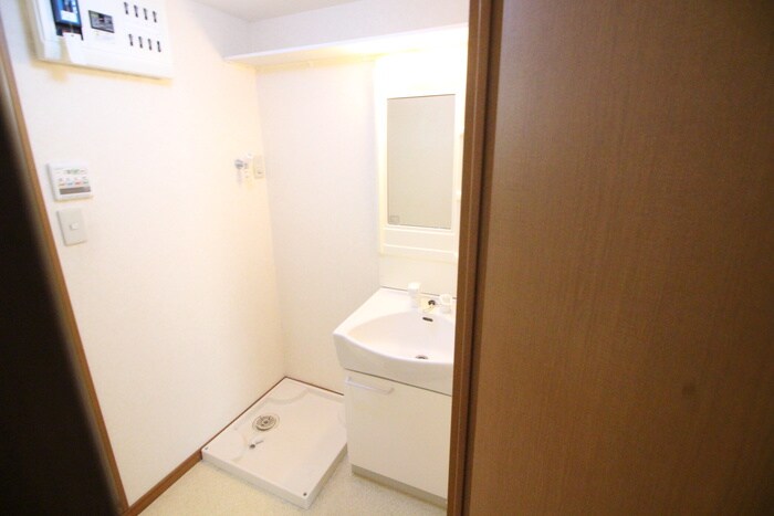 物件内観写真9　(洗面)