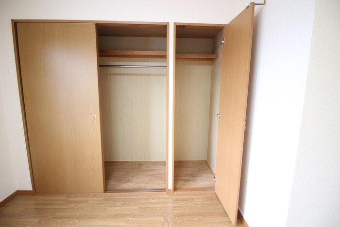 物件内観写真10　(収納)