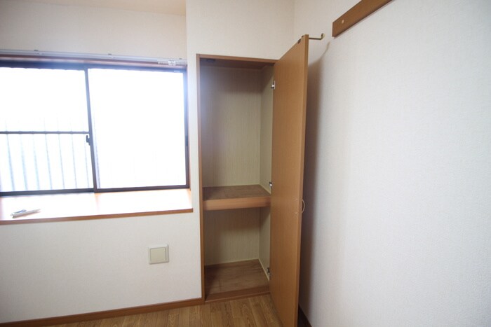 物件内観写真18　(収納)