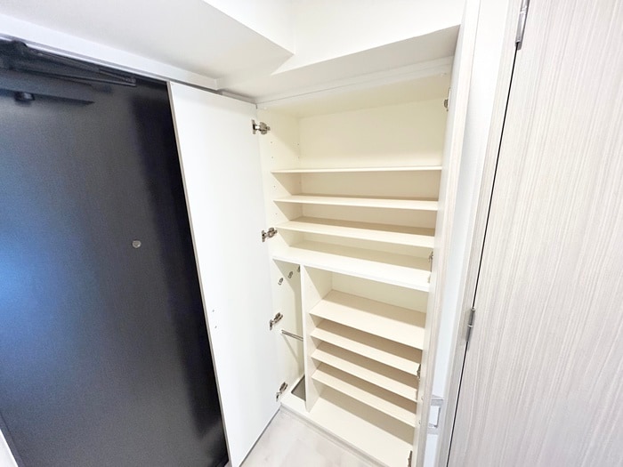 物件内観写真16　(靴箱)