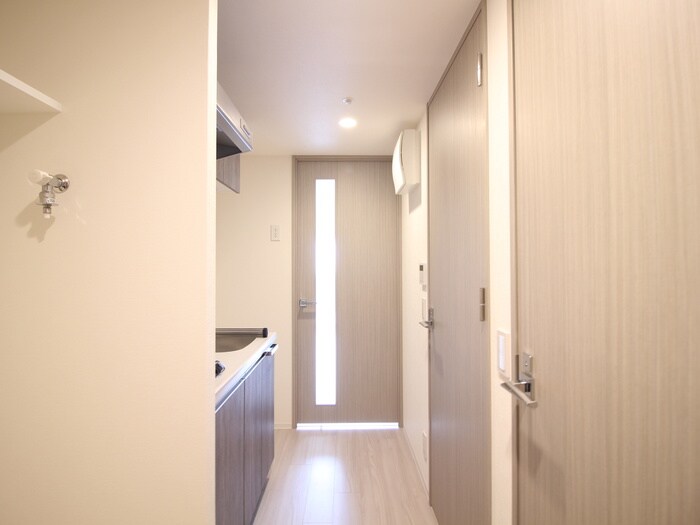 物件内観写真16　(廊下)