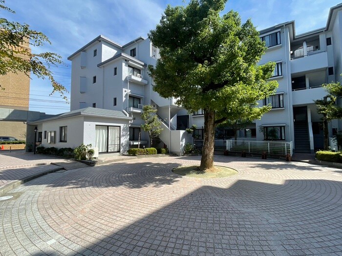 物件外観写真6　(周辺環境)