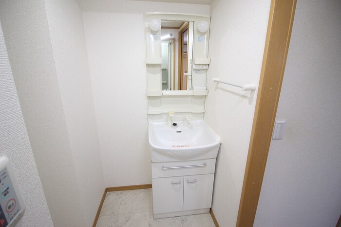 物件内観写真16　(洗面)