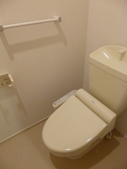 物件内観写真11　(トイレ)