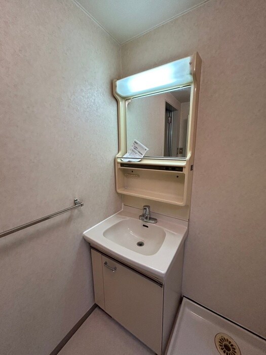 物件内観写真12　(洗面)