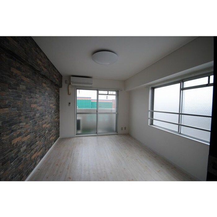 物件内観写真11　(居室)