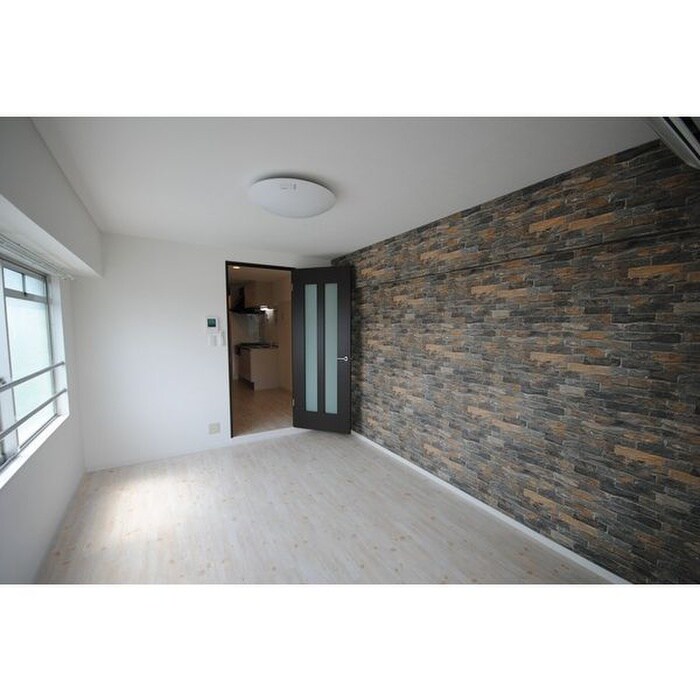 物件内観写真12　(居室)