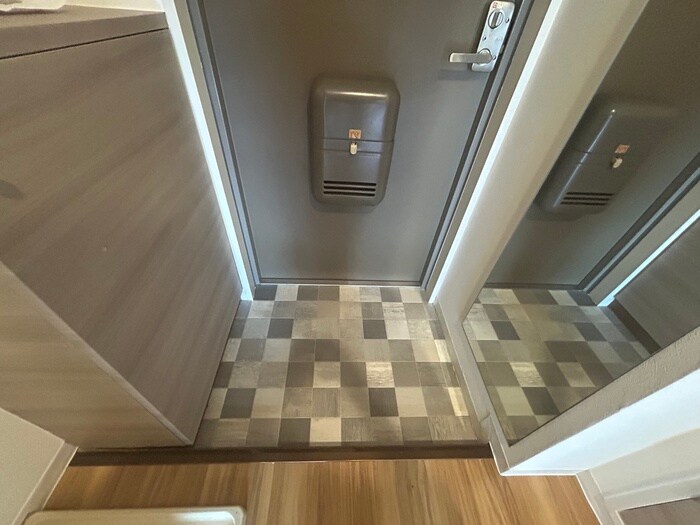 物件内観写真14　(玄関)