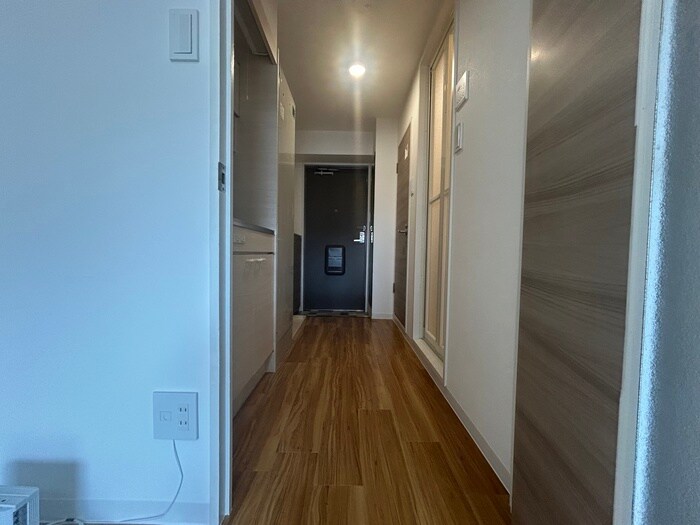 物件内観写真16　(廊下)