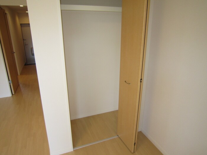 物件内観写真12　(収納)