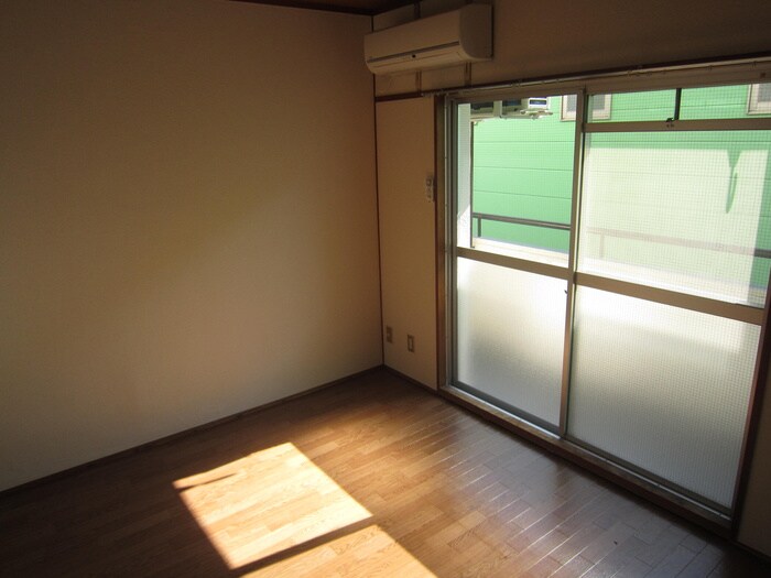 物件内観写真11　(居室)