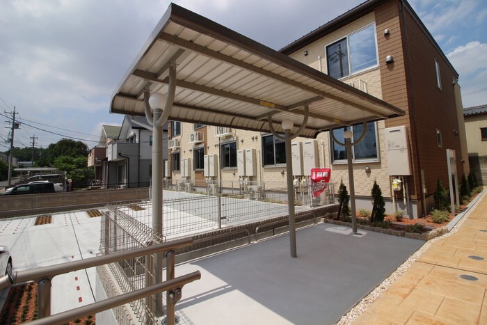 物件外観写真3　(駐輪場)