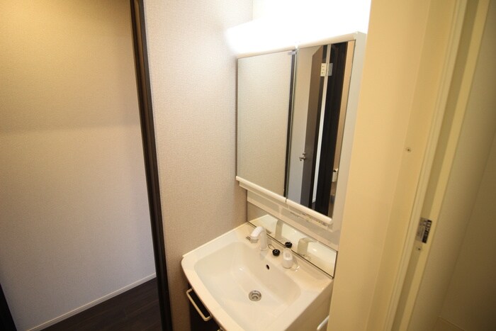 物件内観写真10　(洗面)