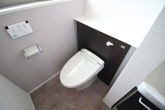 物件内観写真12　(トイレ)