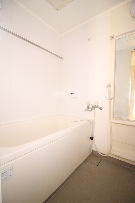 物件内観写真12　(バス／シャワールーム等)