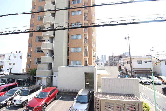 物件内観写真22　(室内からの展望)