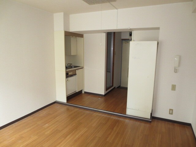 物件内観写真14　(居室)