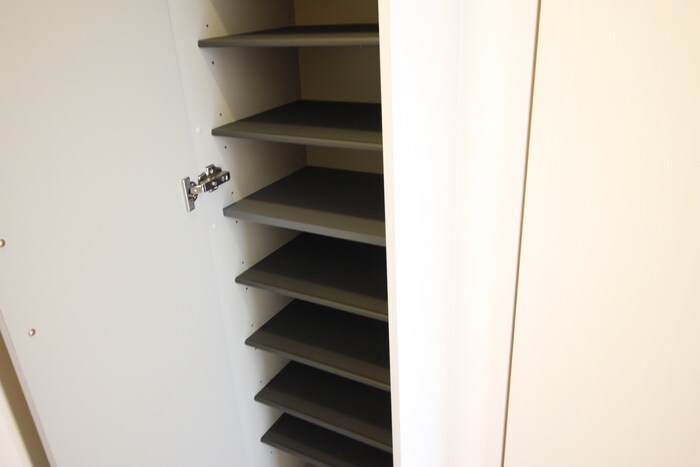 物件内観写真18　(靴箱)