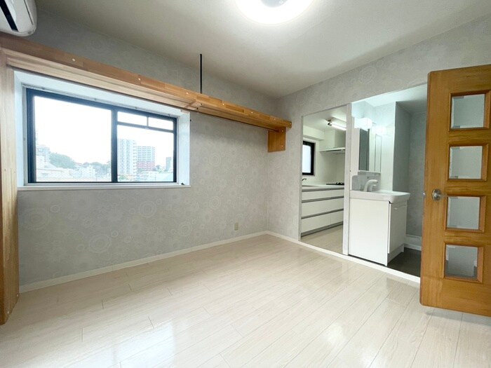 物件内観写真8　(居室)