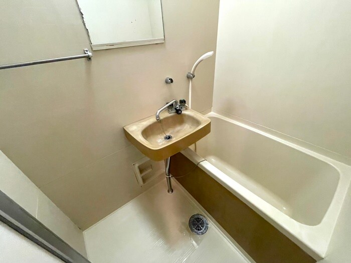 物件内観写真12　(バス／シャワールーム等)