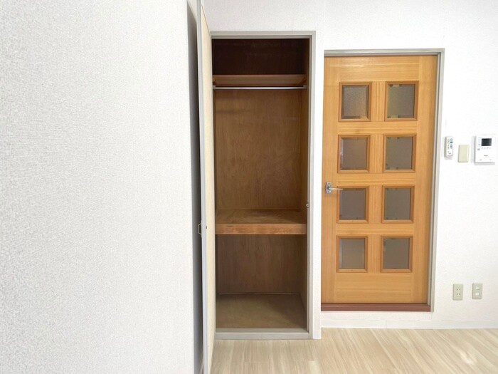 物件内観写真15　(収納)