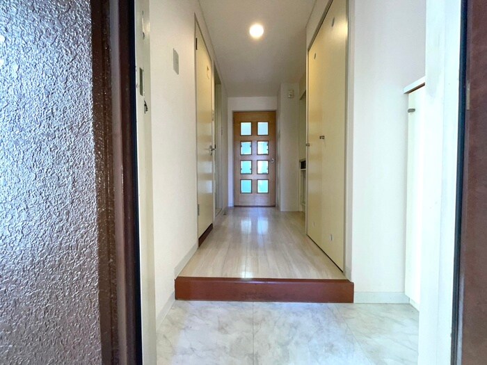 物件内観写真18　(廊下)