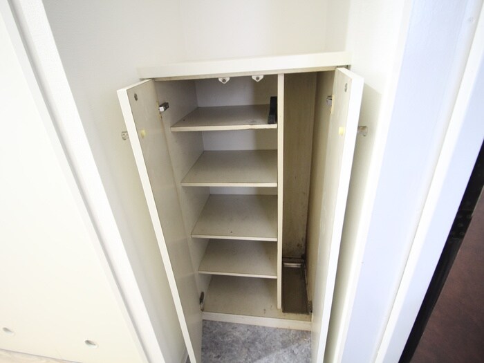 物件内観写真21　(靴箱)