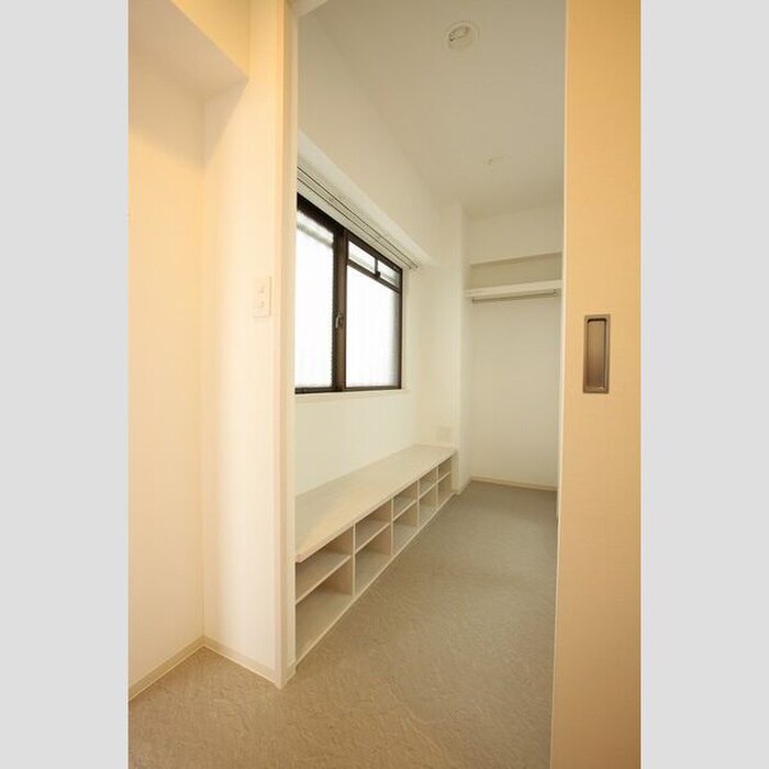 物件内観写真11　(収納)