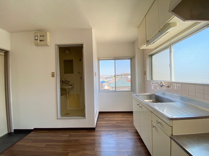 物件内観写真12　(居室)