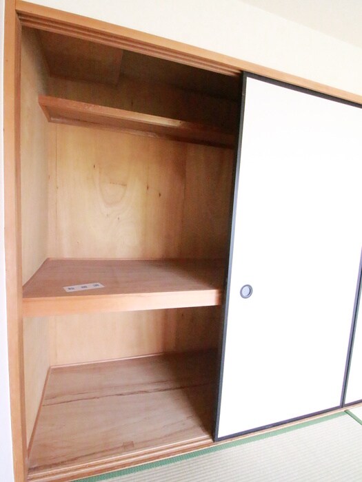 物件内観写真15　(収納)