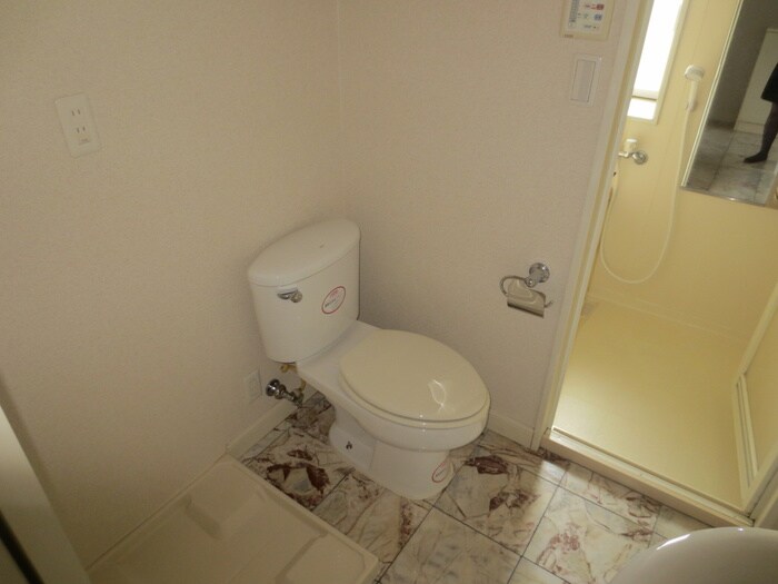 物件内観写真15　(トイレ)