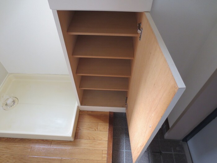 物件内観写真5　(収納)