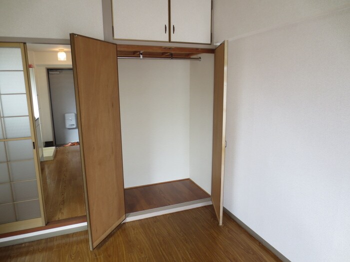 物件内観写真13　(収納)