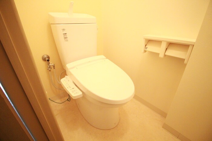 物件内観写真14　(トイレ)