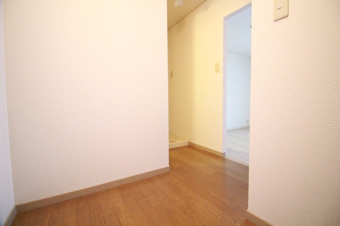 物件内観写真22　(廊下)