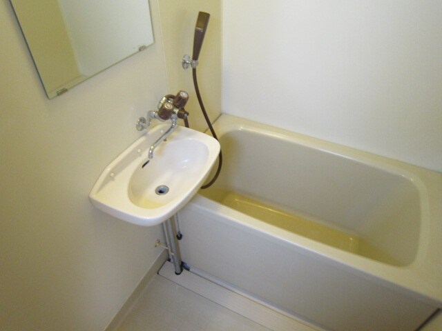 物件内観写真9　(バス／シャワールーム等)