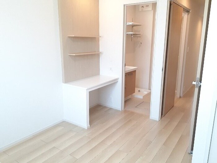 物件内観写真5　(居室)