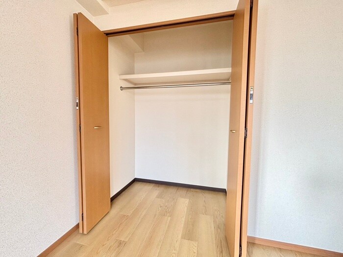 物件内観写真13　(収納)