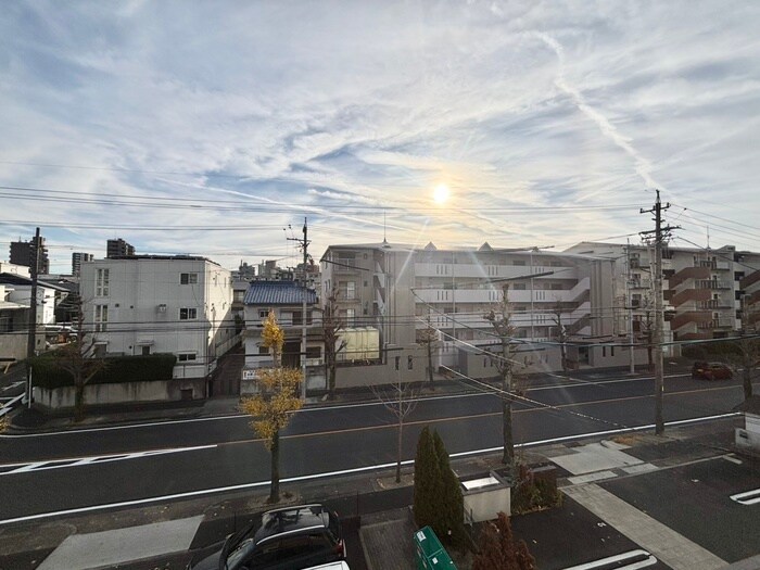 物件内観写真15　(玄関)